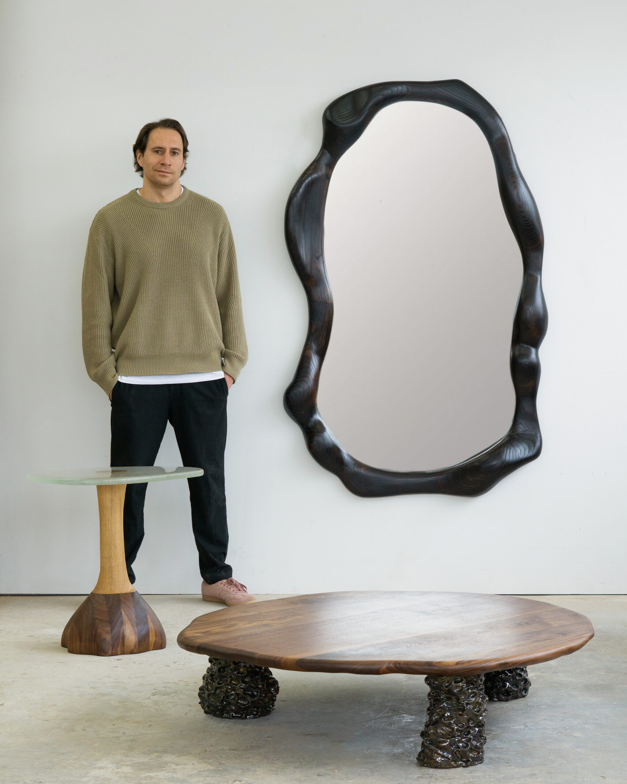 Alexander with mirror, coffee table and side table